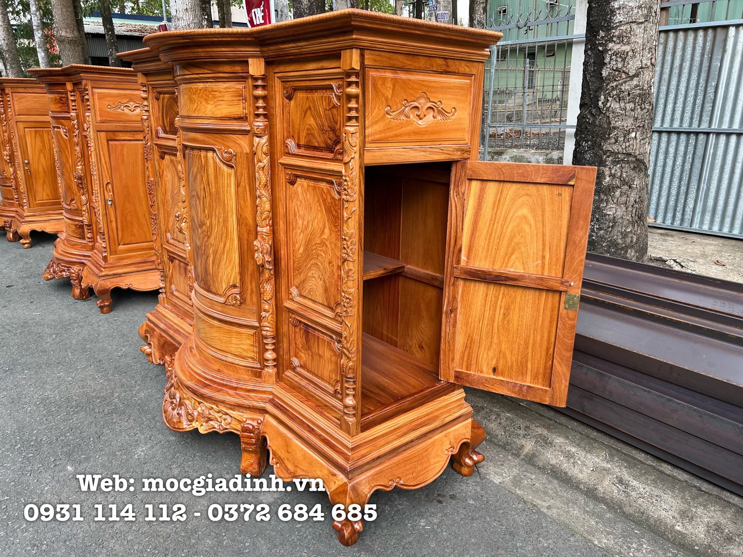 Tủ thờ gỗ gõ đỏ ô trám lào