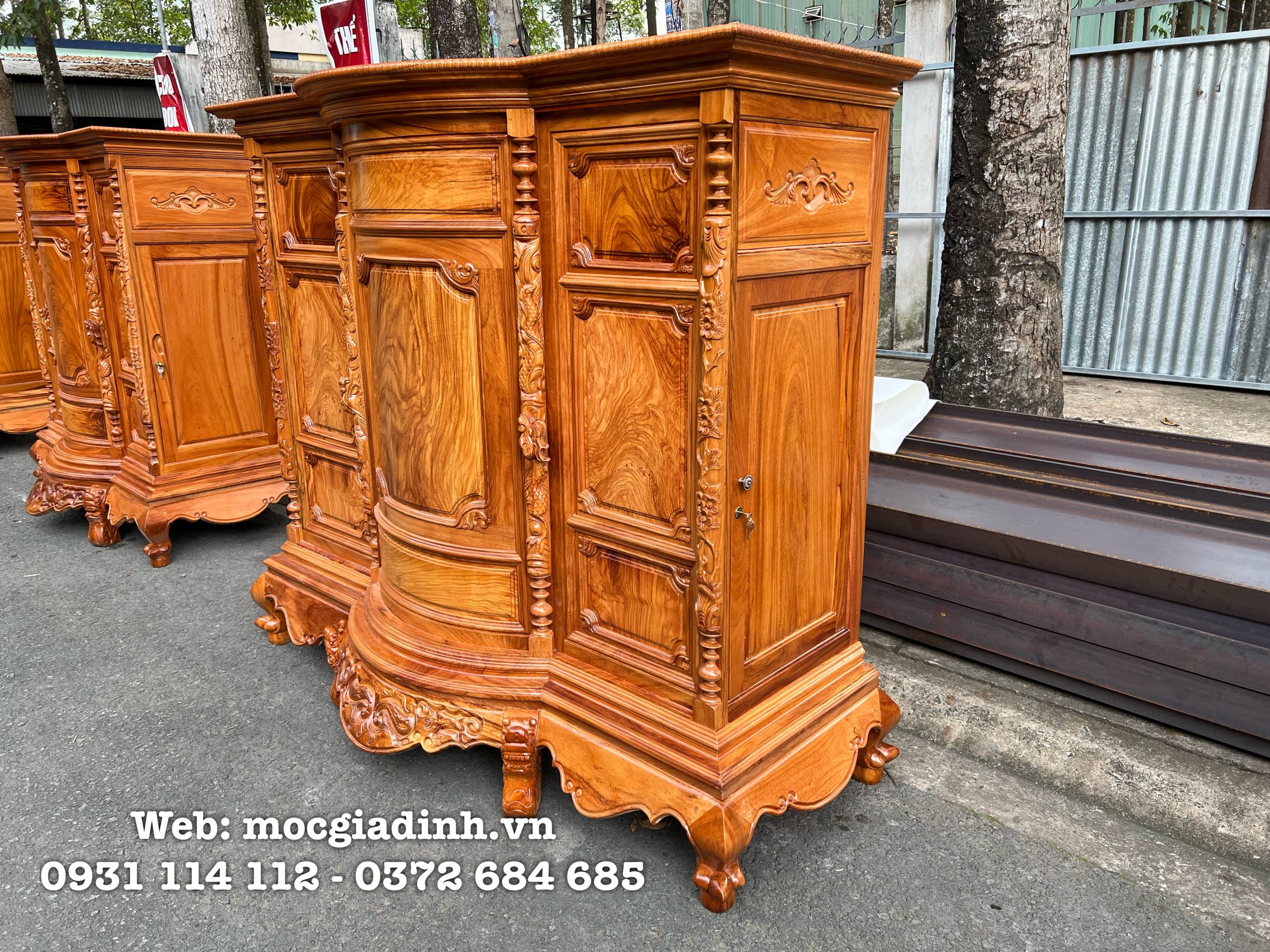 Tủ thờ gỗ bên 1m8