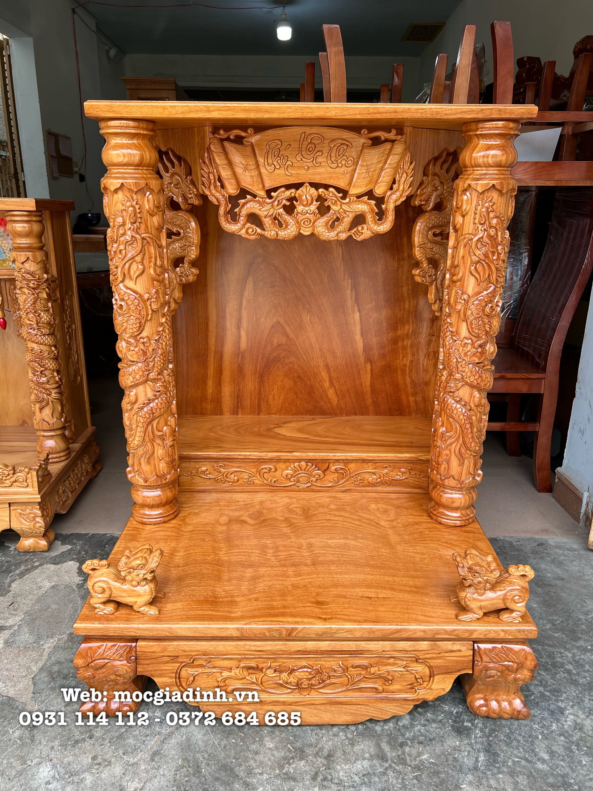 Bàn thờ thần tài