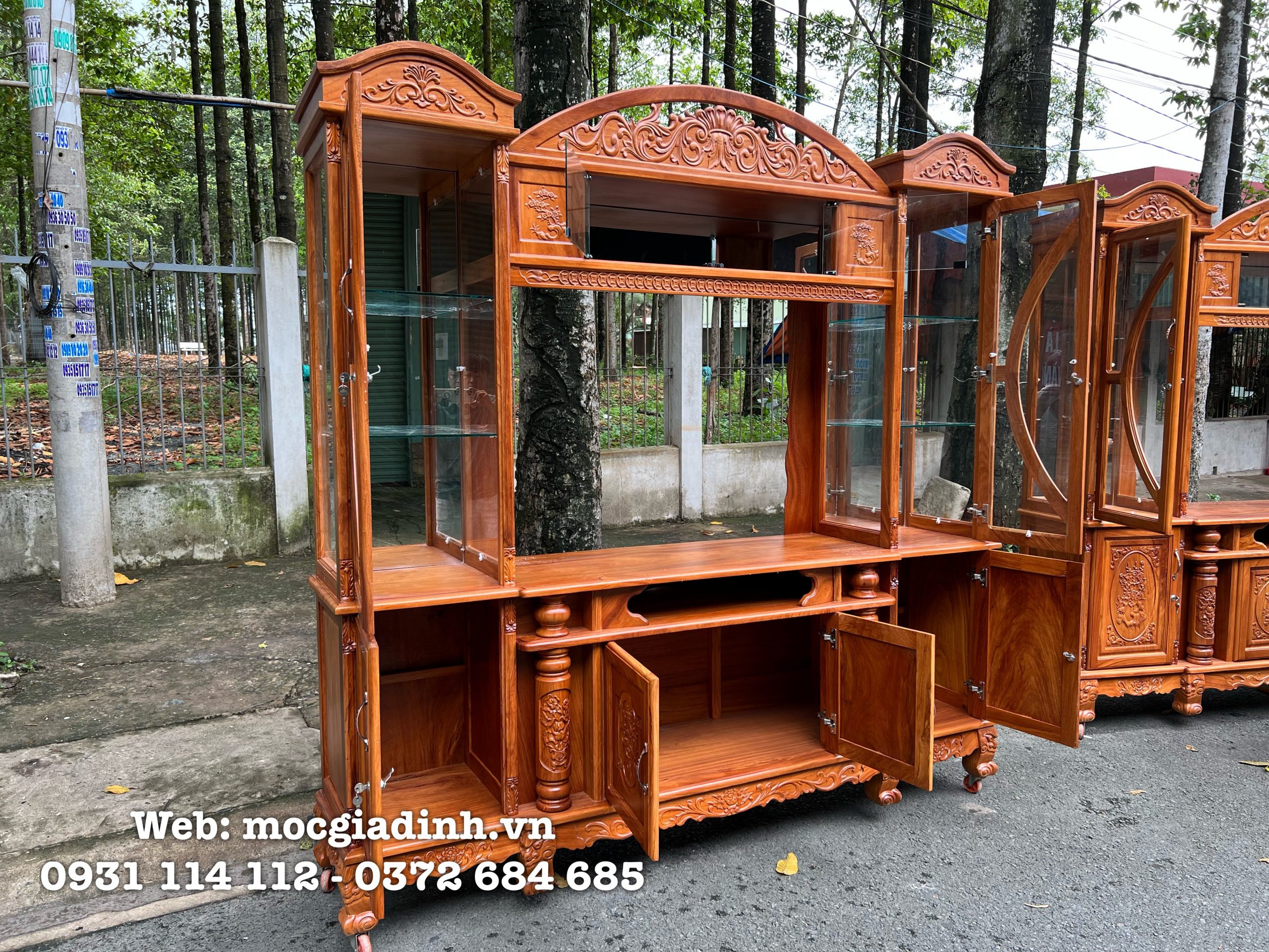 Kệ tivi kết hợp tủ rượu gỗ gõ đỏ kiểu vòm