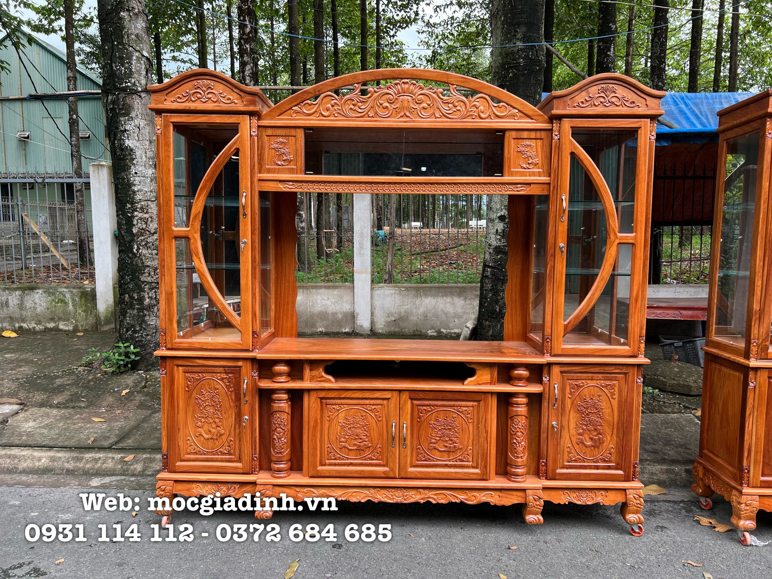 2FEB71D4-0460-42ED-9DB5-E56610B0F593