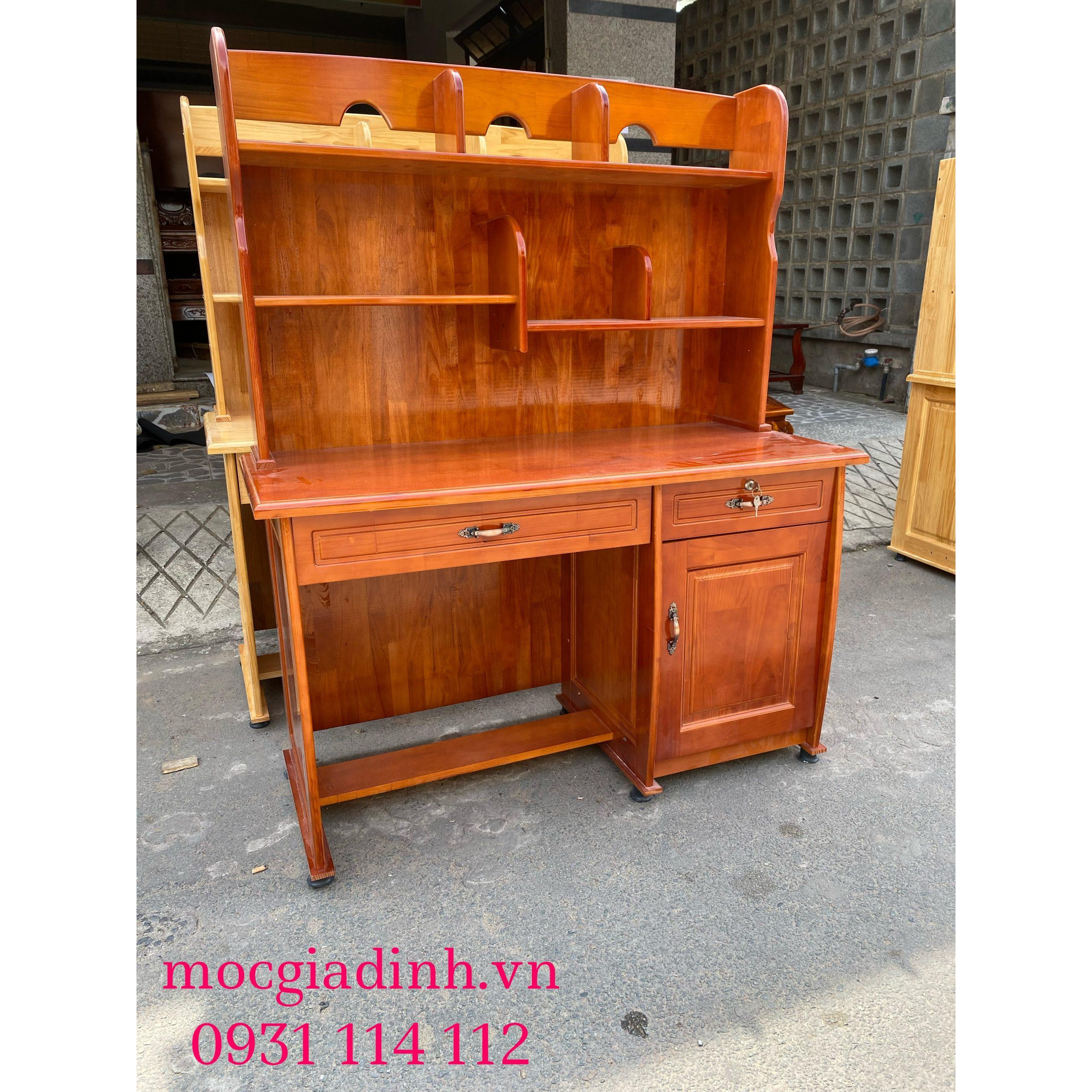 FAB9F136-CA86-49F6-A9E4-A14CABF29B1C Bàn học sinh gỗ Thông Màu