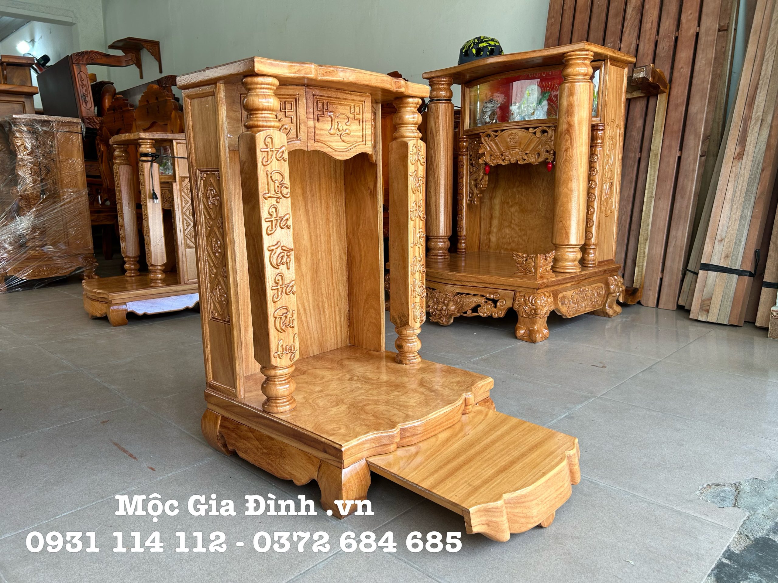 834482F9-60B0-4916-9D0E-0A33152D16F9 Bàn thờ Thần Tài Gõ Đỏ Đình Cong 48*48*81 mâm kéo