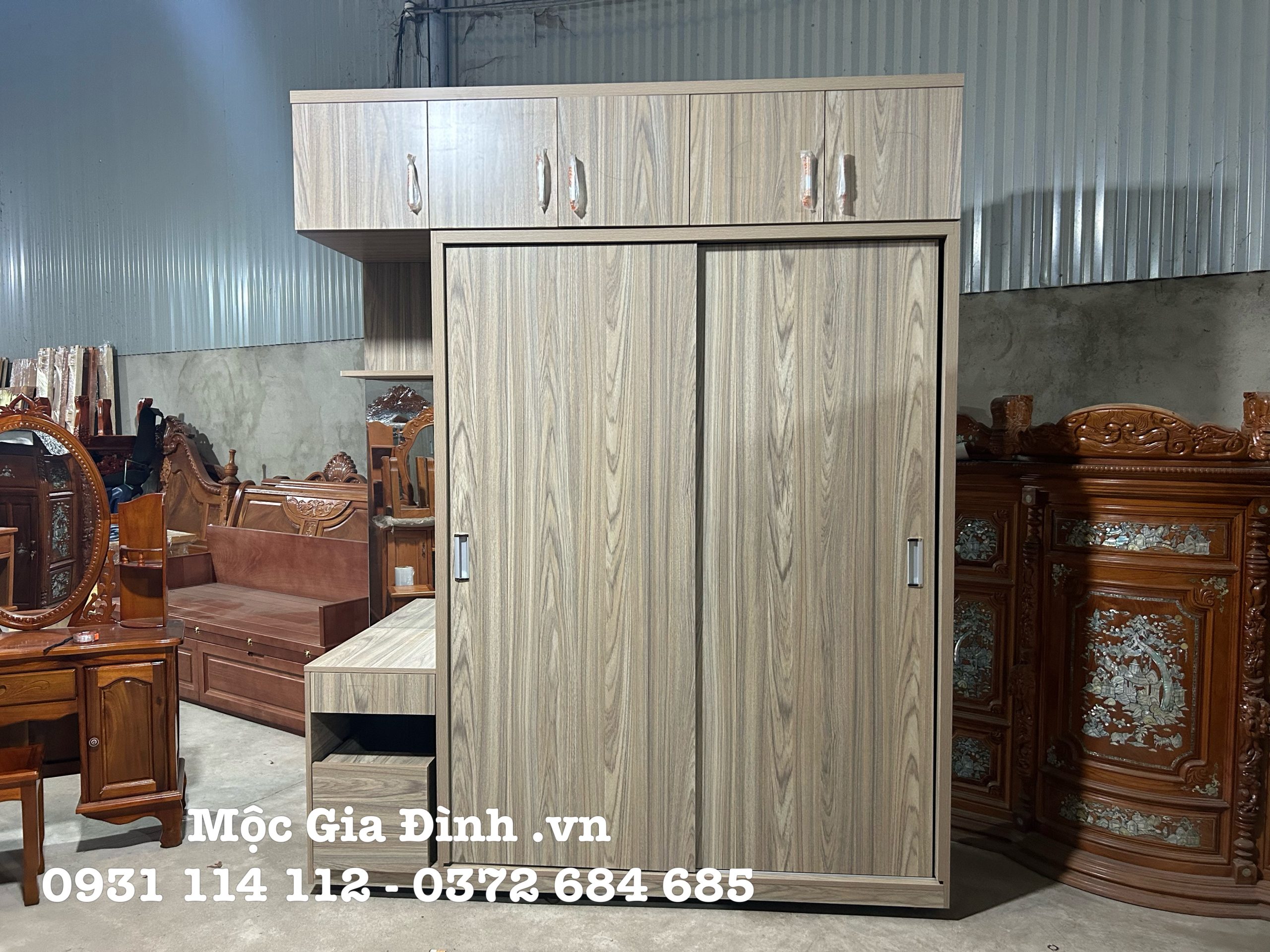 C9246A6C-74C9-4011-A49C-4ED2042AC987 Tủ quần áo Đôi MDF Lõi Xanh sang trọng