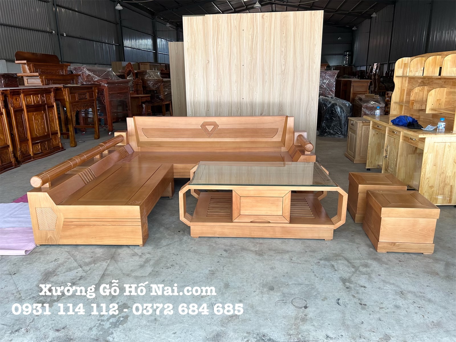 eZy Watermark_22-01-2024_02-48-08-4340PM Bộ bàn ghế Góc Beech Kim Cương đơn giản