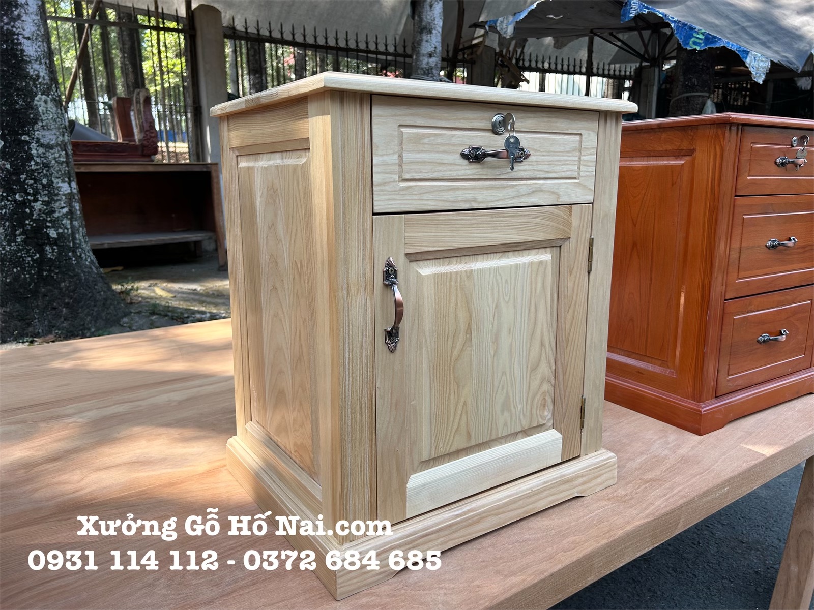 Tủ đầu giường Gỗ Sồi hiện đại