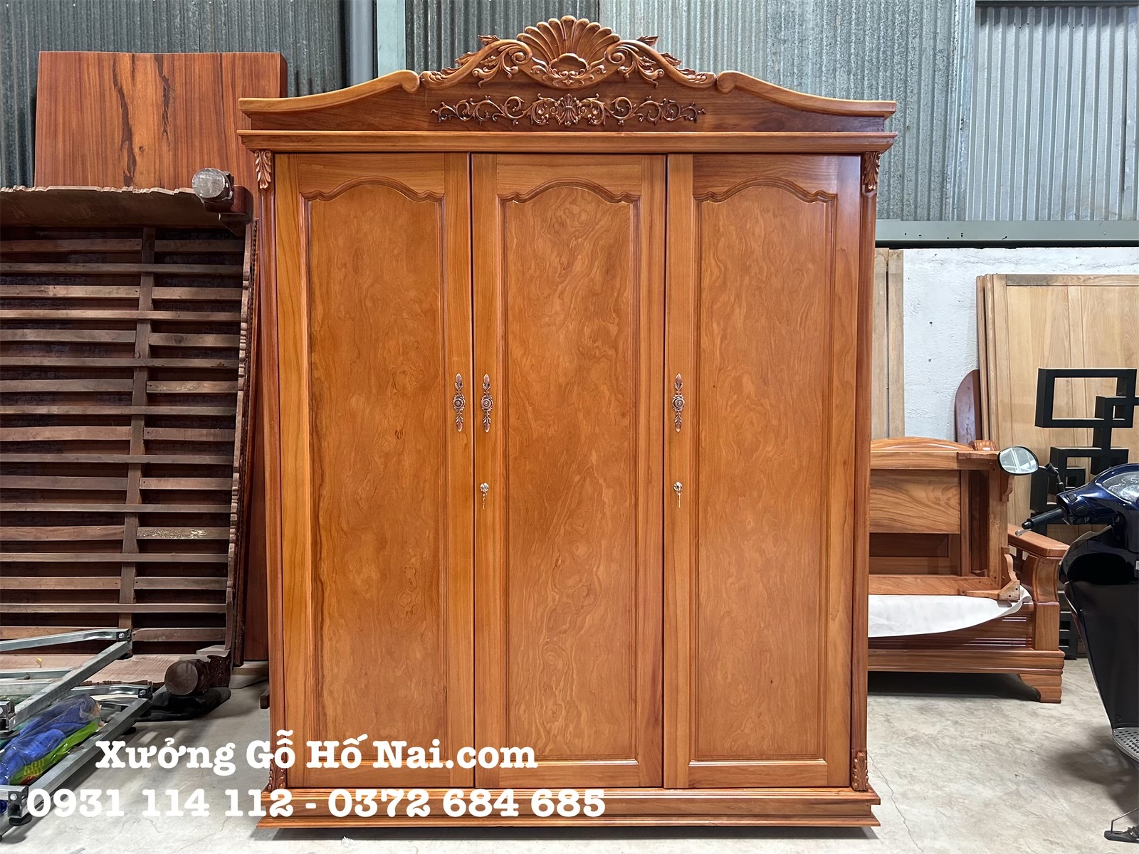 eZy Watermark_21-02-2024_02-48-01-4170PM Tủ quần áo Gõ Đỏ Nữ Hoàng 1.6m gỗ quý