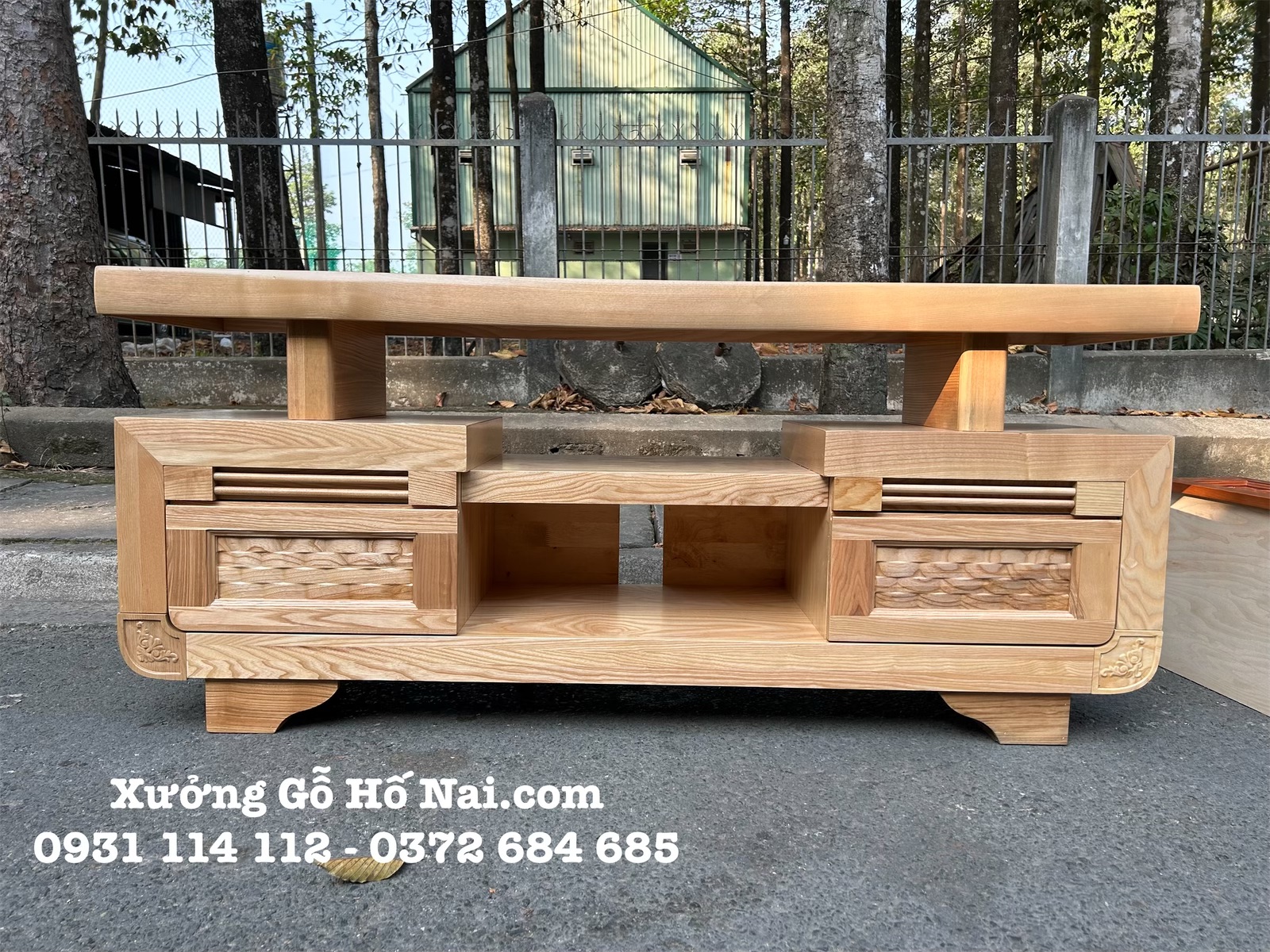 eZy Watermark_21-02-2024_03-01-55-3480PM Kệ tivi Sồi Chân Quỳ TN