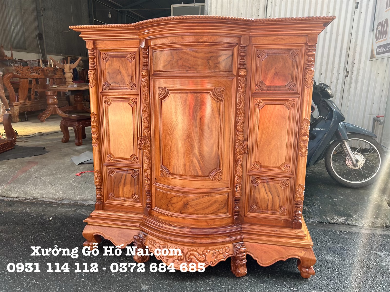 eZy Watermark_29-01-2024_10-52-59-9030AM tủ thờ gõ đỏ phệ trơn miền nam