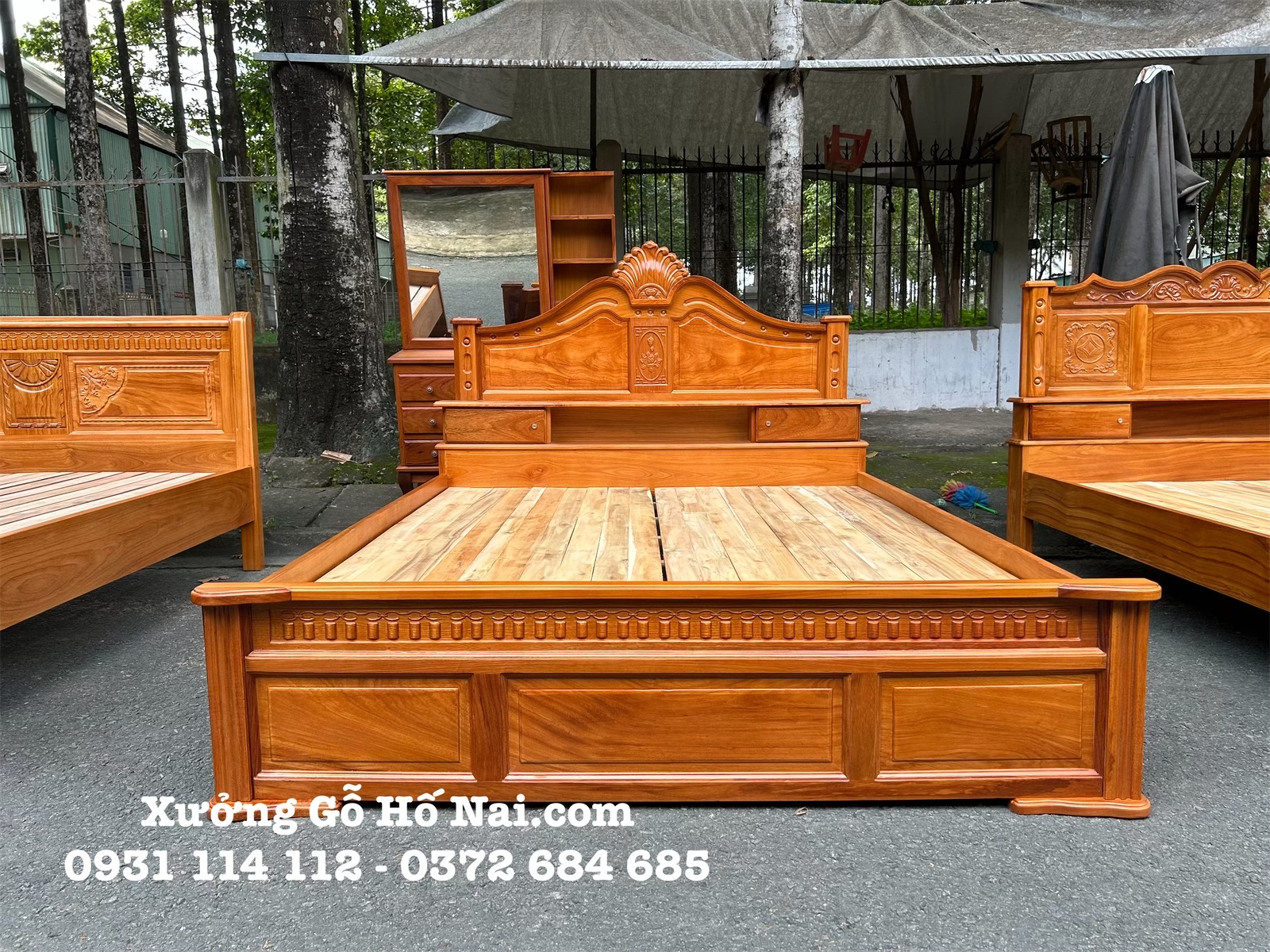 eZy Watermark_14-10-2024_03-48-53-4800PM Giường Gõ Đỏ Sò Đuôi Chạm