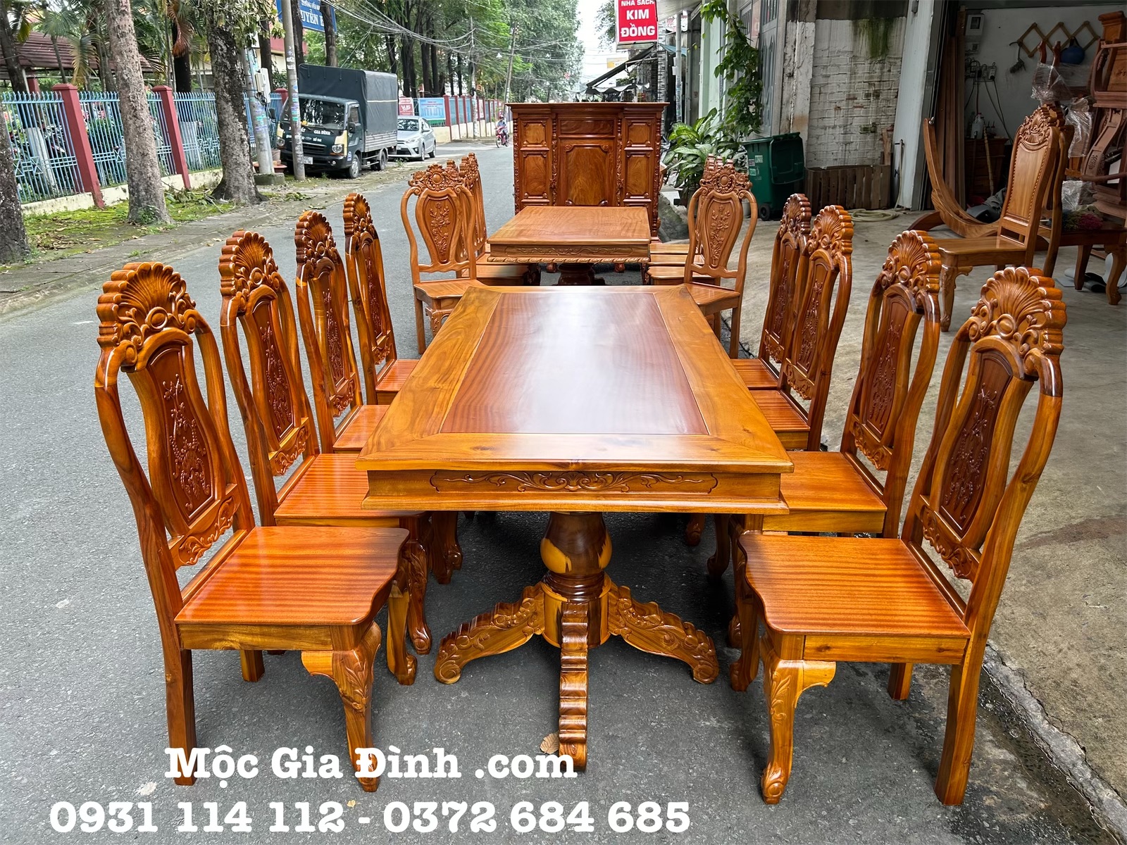 eZy Watermark_17-10-2024_02-38-07-0930PM Bàn ăn Tràm Vuông Trơn 8 ghế đơn giản