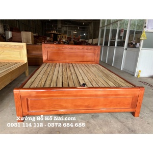 Giường Gỗ Thông Màu Xoan
