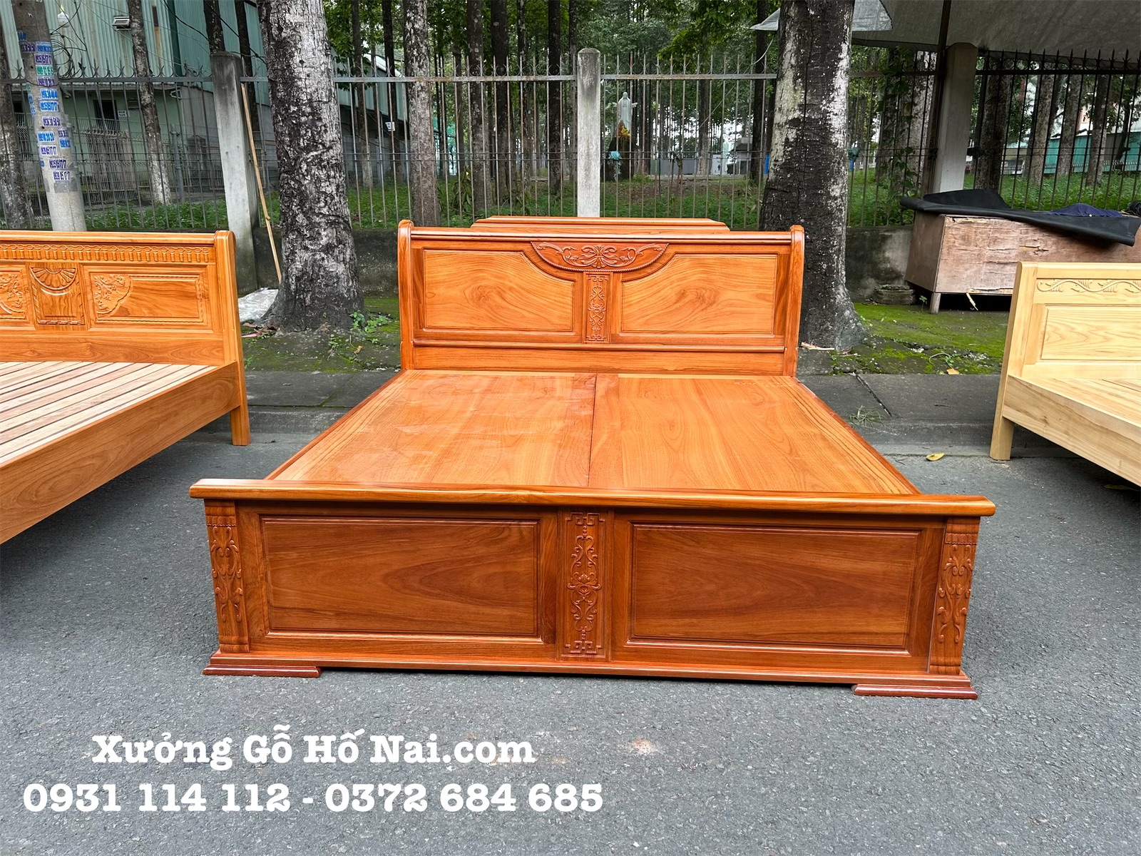 eZy Watermark_28-10-2024_11-30-06-0960AM Giường Gõ Đỏ Chạm Hoa Đối cao cấp